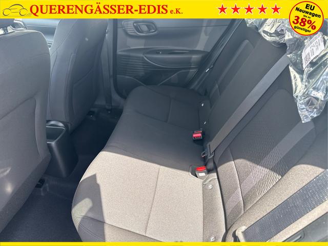 Hyundai / i20 / Grau / / / 