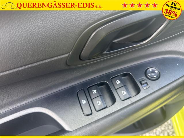 Hyundai / i20 / Grau / / / 