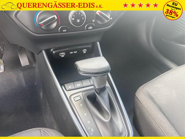 Hyundai / i20 / Grau / / / 