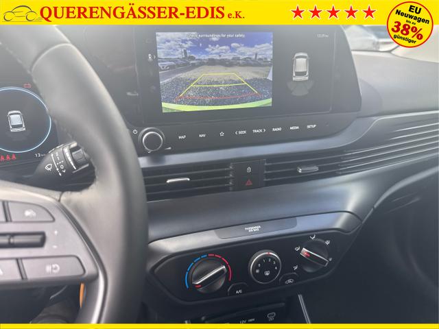 Hyundai / i20 / Grau / / / 