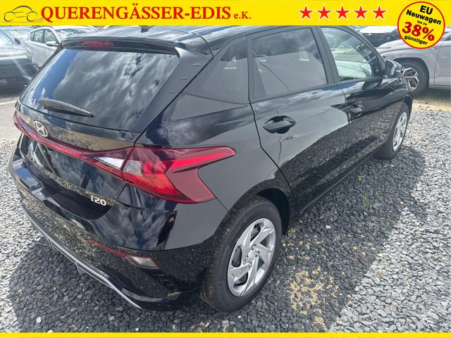 Hyundai / i20 / Grau / / / 