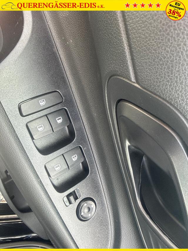 Hyundai / i20 / Grau / / / 