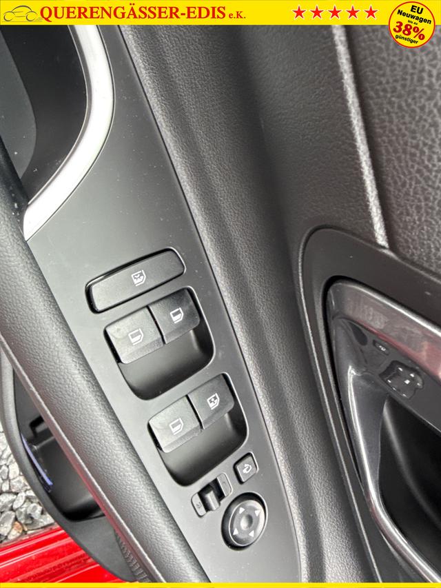 Hyundai / i20 / Grau / / / 