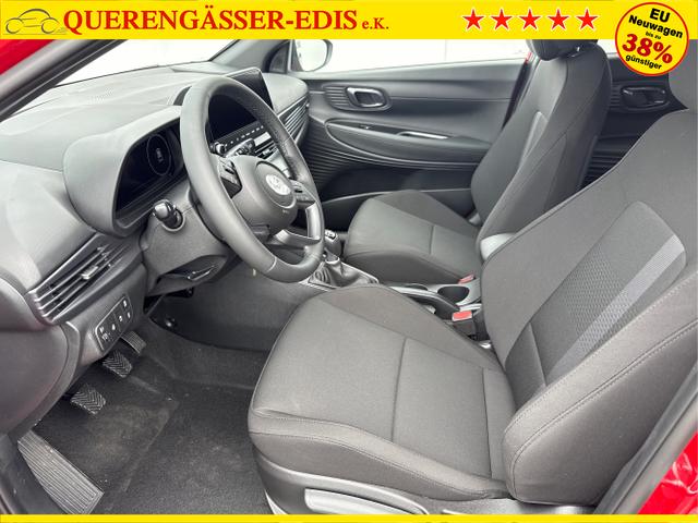 Hyundai / i20 / Grau / / / 