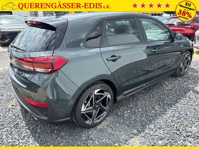 Hyundai / i30 / Grau / / / 
