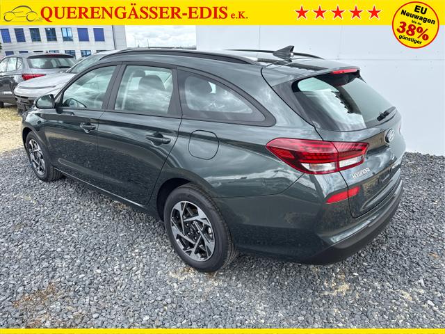 Hyundai / i30 / Grau / / / 