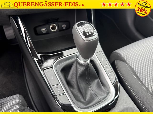 Hyundai / i30 / Grau / / / 