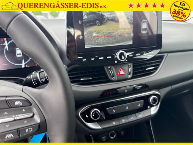 Hyundai / i30 / Grau / / / 
