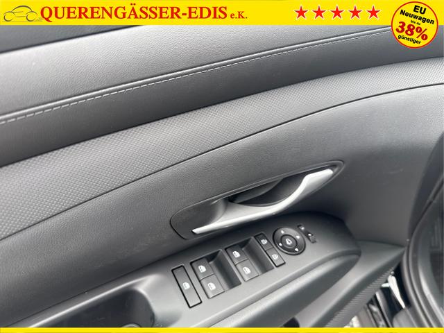 Hyundai / TUCSON / Grau / / / 