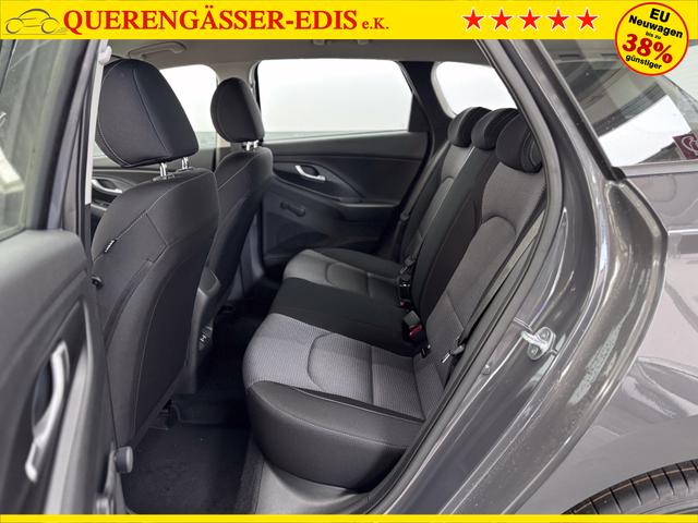 Hyundai i30 Kombi STYLE DCT NAVI WP ALU LED RFK PDC 