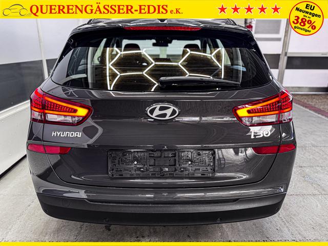 Hyundai i30 Kombi STYLE DCT NAVI WP ALU LED RFK PDC 