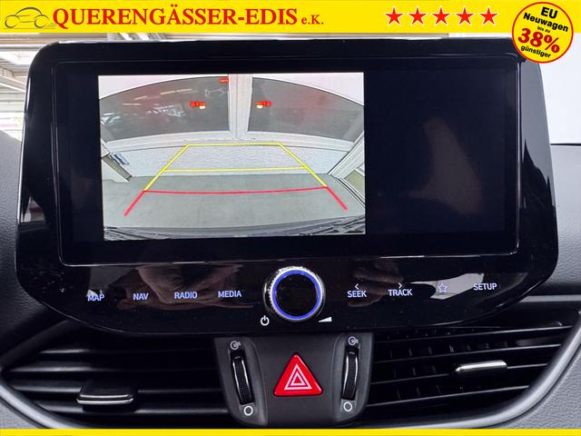 Hyundai i30 Kombi STYLE NAVI RFK SHZ PDC ALU 