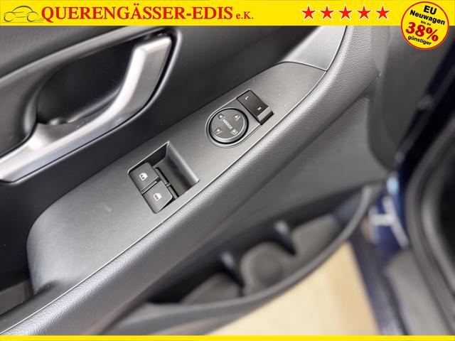 Hyundai i30 Kombi STYLE DCT NAVI WP ALU LED RFK PDC 