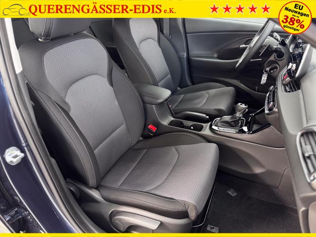 Hyundai i30 Kombi STYLE DCT NAVI WP ALU LED RFK PDC 