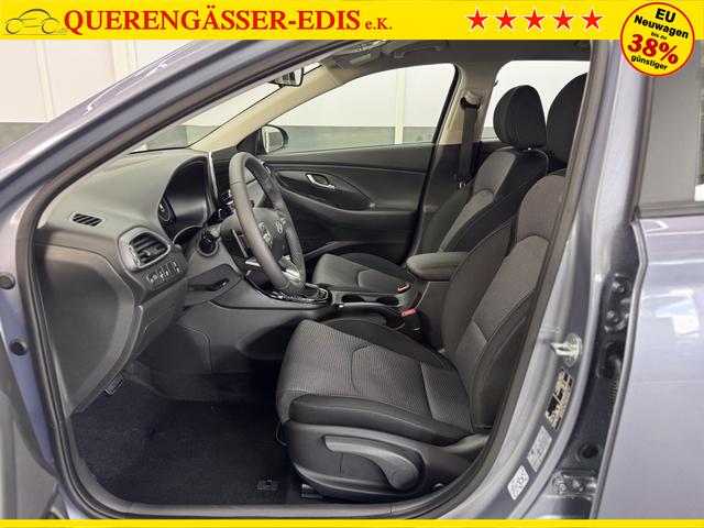 Hyundai i30 Kombi STYLE DCT NAVI RFK SHZ PDC ALU 
