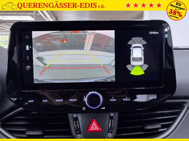 Hyundai i30 Kombi STYLE DCT NAVI RFK SHZ PDC ALU 
