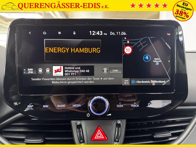 Hyundai i30 Kombi STYLE DCT NAVI RFK SHZ PDC ALU 