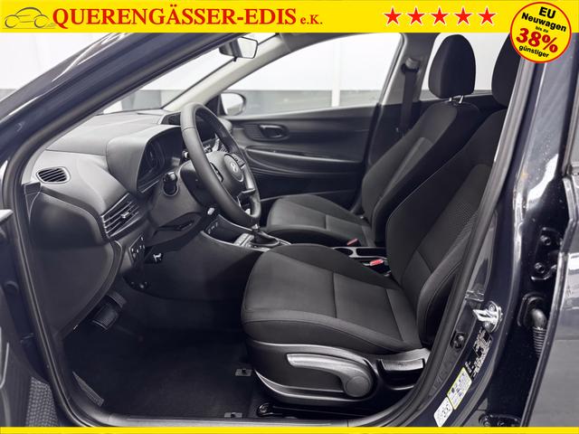 Hyundai i20 COMFORT DCT NAVI SHZ RFK ALU PDC 