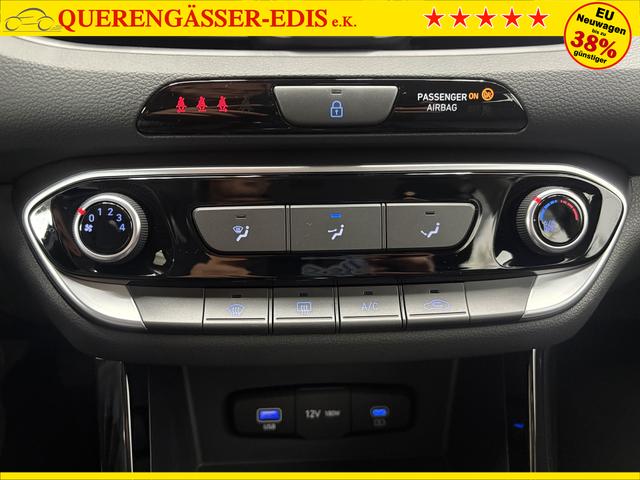 Hyundai i30 STYLE ALU SHZ NAVI RFK PDC 