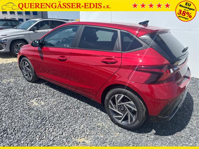 Hyundai / i20 / Grau / / / 