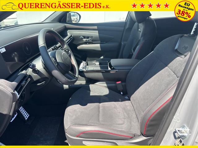 Hyundai / TUCSON / Grau / / / 