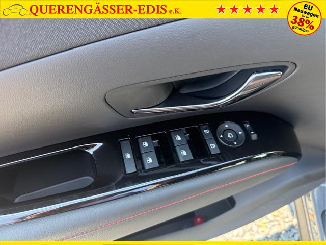 Hyundai / TUCSON / Grau / / / 