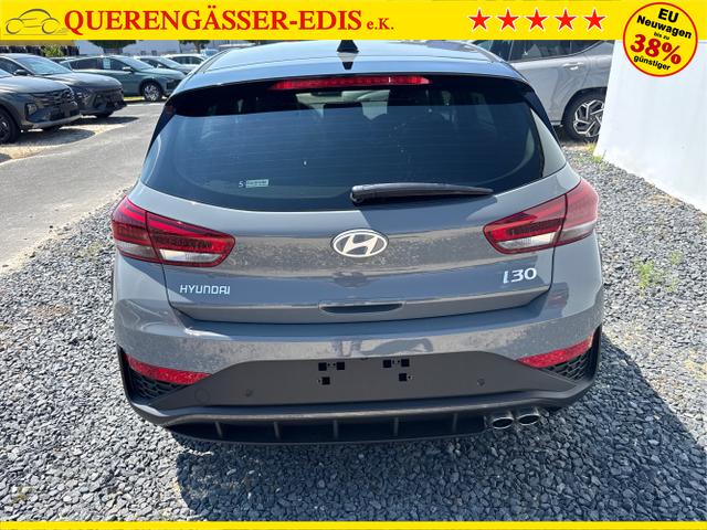 Hyundai / i30 / Grau / / / 