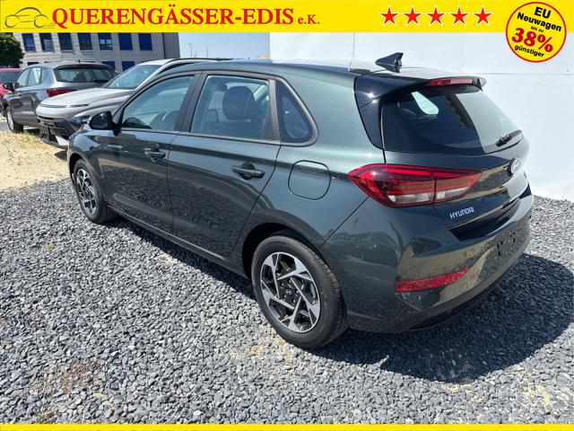 Hyundai / i30 / Grau / / / 