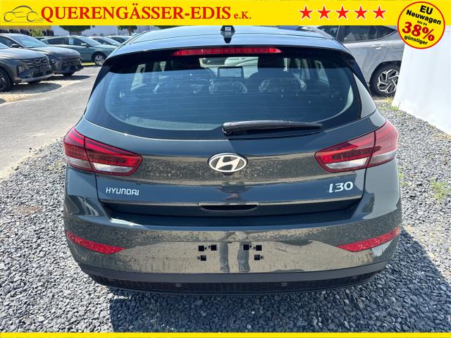 Hyundai / i30 / Grau / / / 