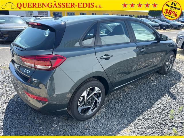 Hyundai / i30 / Grau / / / 