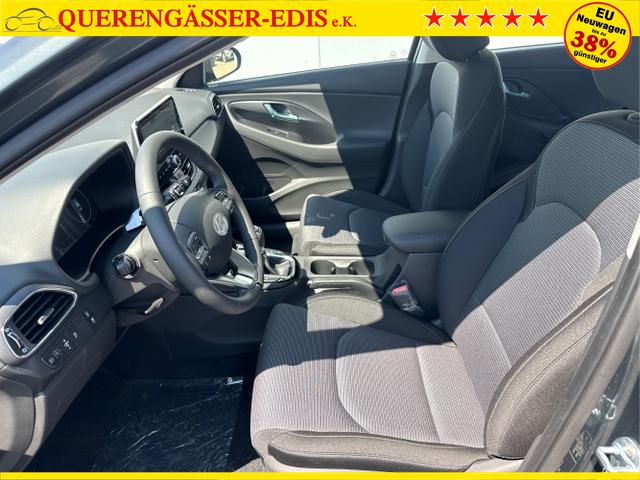 Hyundai / i30 / Grau / / / 
