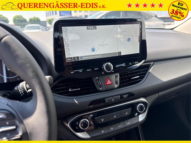 Hyundai / i30 / Grau / / / 