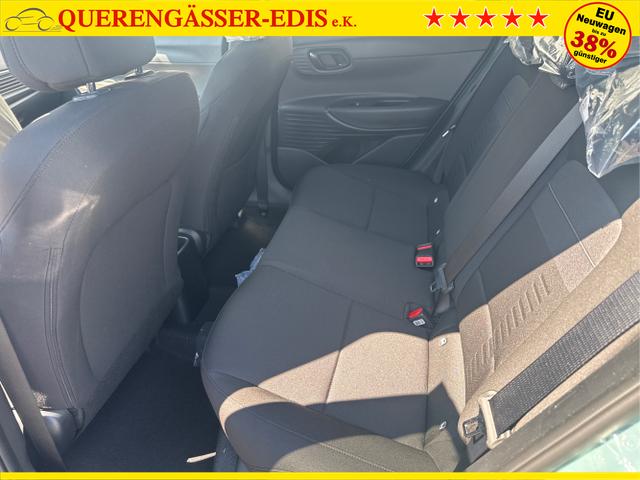Hyundai / BAYON / Grau / / / 