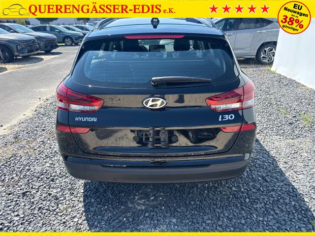Hyundai / i30 / Grau / / / 
