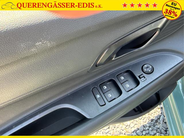 Hyundai / i20 / Grau / / / 