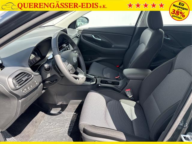 Hyundai / i30 / Grau / / / 