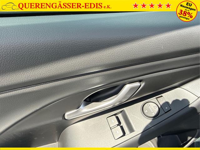 Hyundai / i30 / Grau / / / 