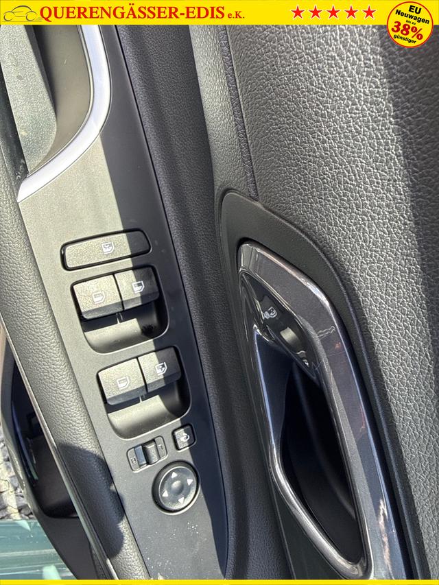 Hyundai / i20 / Grau / / / 