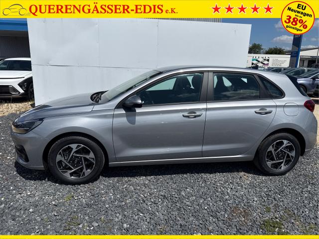 Hyundai / i30 / Grau / / / 