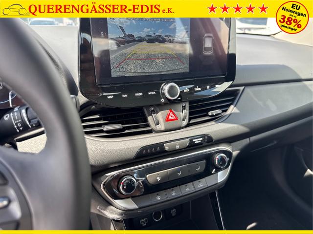 Hyundai / i30 / Grau / / / 