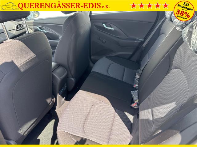 Hyundai / i30 / Grau / / / 