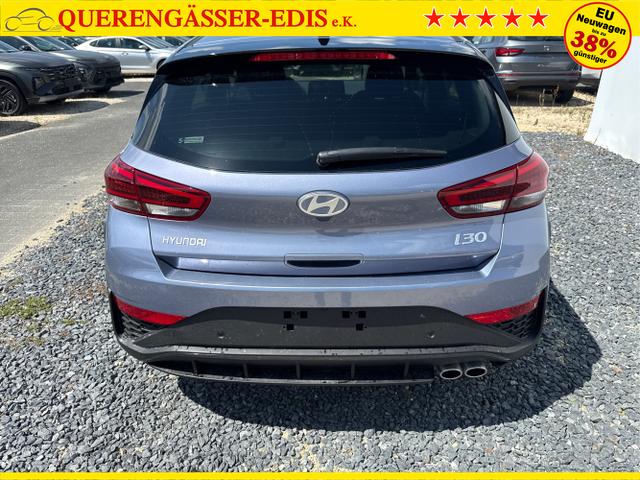 Hyundai / i30 / Grau / / / 