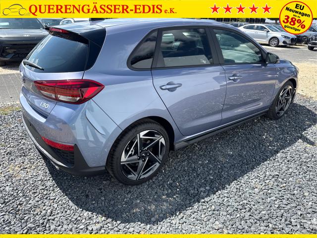 Hyundai / i30 / Grau / / / 