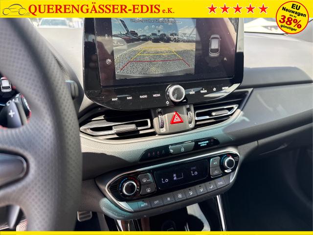 Hyundai / i30 / Grau / / / 