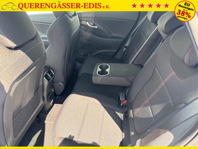 Hyundai / i30 / Grau / / / 