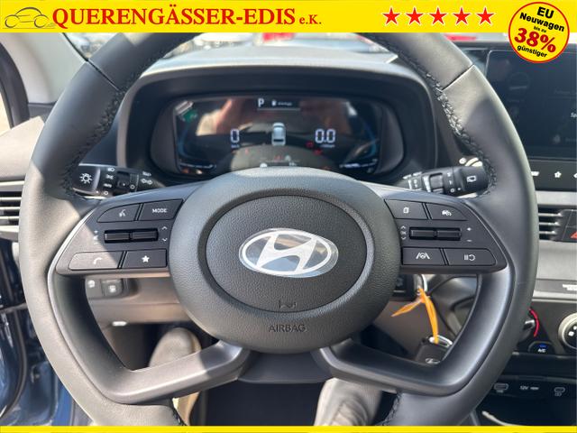 Hyundai / BAYON / Grau / / / 