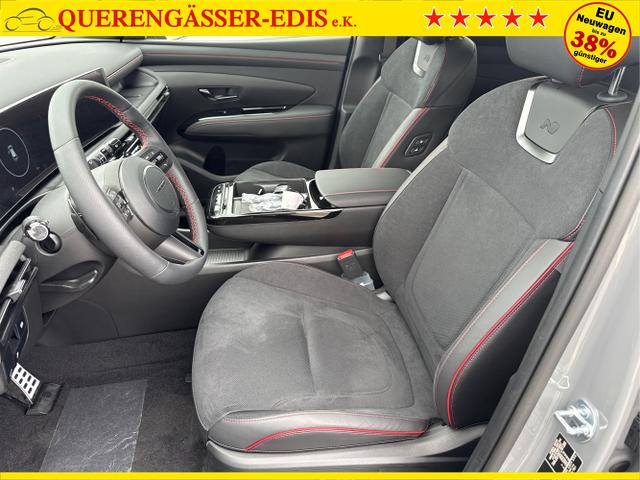 Hyundai / TUCSON / Grau / / / 