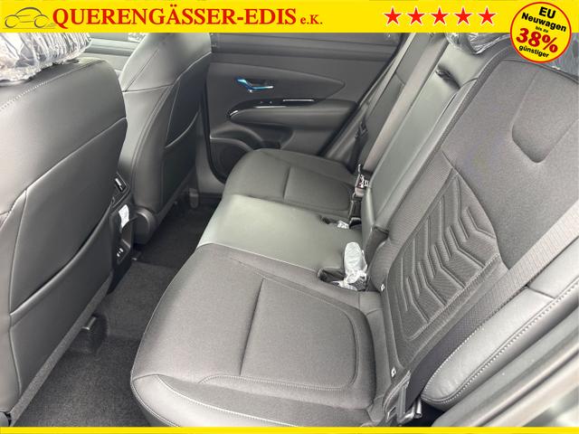 Hyundai / TUCSON / Grau / / / 