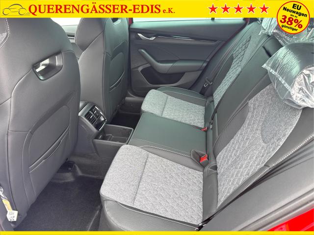 Skoda / Octavia / Grau / / / 