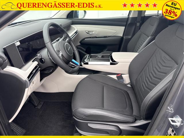 Hyundai / TUCSON / Grau / / / 